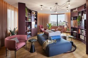 Stay KooooK Leipzig City - Online Check In的休息区