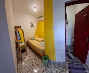 The Backyard Hostel客房内的一张或多张床位