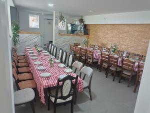 Restaurace v ubytování Apartmani Borovi