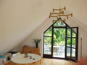Foto dalla galleria di Dachgeschosswohnung Seeblick a Tutzing