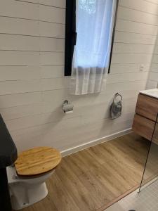 Afbeelding uit fotogalerij van Chalets CASABELLA in Casteljaloux