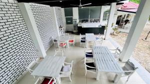 Patio nebo venkovní prostory v ubytování Canberra Holidays - Mirissa