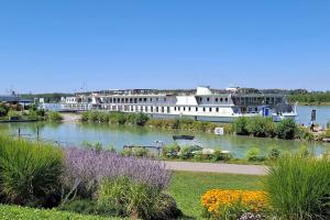 Peisaj natural din apropierea acestui apartament