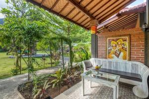 Κήπος έξω από το Taman Bidadari Eco Wellness