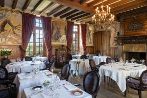 Restaurace v ubytování Chateau De Fere