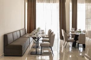 Posezení v ubytování Cali Resort & Spa Designed For Adults by Louis Hotels