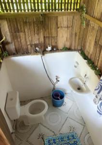 Koupelna v ubytování Canjahawon Nipa Hut Homestay + 23 fotografií