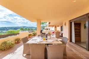 Fotografie z fotogalerie ubytování sea view Golfing two bedrooms appartment v destinaci Estepona + 28 fotografií