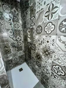 Bilik mandi di Zulia Suites, Masca, Teide Los Gigantes, excursions, AC, Wifi7