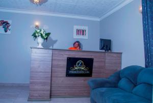 TV a/nebo společenská místnost v ubytování Streamlive Hotel and Spa