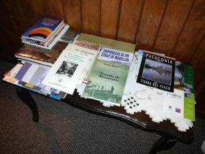 Perpustakaan di apartmen