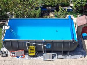 Piscina di GIULIA e ANDREA o nelle vicinanze