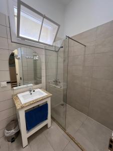 Koupelna v ubytování Lazareto 148 Hostel