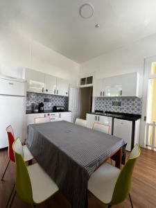 Kuchyň nebo kuchyňský kout v ubytování Lazareto 148 Hostel