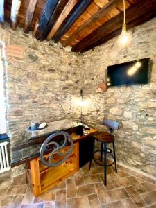 TV a/nebo společenská místnost v ubytování Affittacamere Casa Esperia