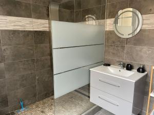 Koupelna v ubytování Appartements Turquoise 2 pers - L'Artdu'Net -