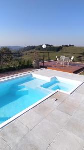 Bassein majutusasutuses Casa 2 suítes, ofurô, piscina no Vale dos Vinhedos või selle lähedal