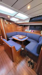 Gallery image of Yacht Oceanis Clipper in Las Galletas