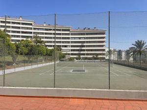 Tenis a/nebo squash v ubytování Atlantic Guest Room - Funchal nebo okolí