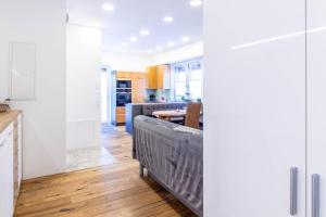 Eldhús eða eldhúskrókur á Ferienwohnung Ternberg