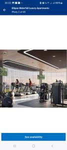 Γυμναστήριο ή/και όργανα γυμναστικής στο The Executive Apartment in Ellipse Waterfall City