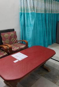 Zona d'estar a Hotel Raju Homestay Ayodhya 150 Meters from Shree Ram Janmbhoomi Temple 200 Meters from Ayodhya Dham Railway Station