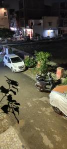Kép Hotel Raju Homestay Ayodhya 150 Meters from Shree Ram Janmbhoomi Temple 200 Meters from Ayodhya Dham Railway Station szállásáról Ayodhya városában a galériában Még 37 kép