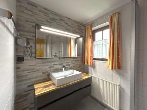 Ένα μπάνιο στο Appartements Sonnenstein Sölden, close to lift & centre +17 φωτογραφίες