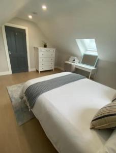 Voodi või voodid majutusasutuse Beyren House Guest Suite toas