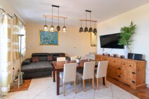 Μια τηλεόραση ή/και κέντρο ψυχαγωγίας στο Villa Lily