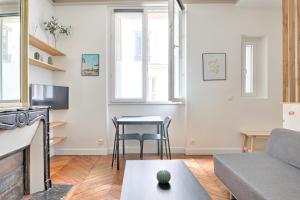 Saint-Lazare, Rue de Liege, Best location very central