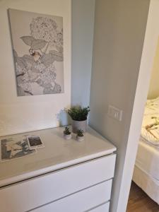 Studio apartment with great view in Höfn客房内的一张或多张床位