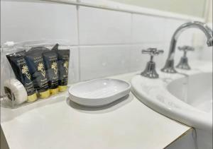 Bagno di Mooloolaba Waterfront Two Story Unit with Pontoon