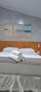 En eller flere senge i et værelse på Flats KENAI