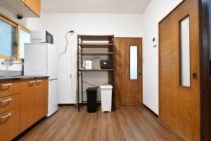 Una cocina o cocineta en 天然温泉付きの一棟貸切 ペットOk 無料駐車場有 最大10名