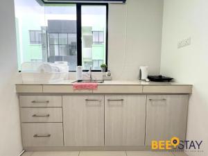 Η κουζίνα ή μικρή κουζίνα στο Ipoh City Centre Manhattan Condo Pool View NEW Unit