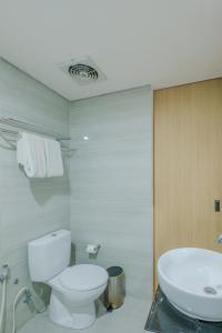 Ein Badezimmer in der Unterkunft ABISHA Hotel Sanur