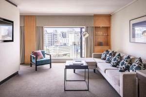 Posezení v ubytování Grand Millennium Auckland