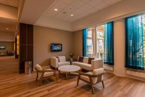 Μια τηλεόραση ή/και κέντρο ψυχαγωγίας στο Minneapolis Marriott Southwest