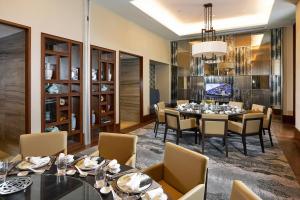 Posezení v ubytování Manila Marriott Hotel at Newport World Resorts