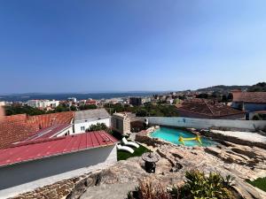 a view of a swimming pool in a resort at Casa Bisa in Ribeira