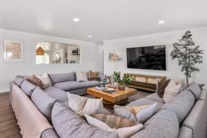 Posezení v ubytování Moonstone Bungalow By The Cohost Company