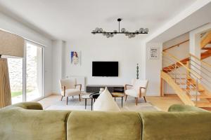 Μια τηλεόραση ή/και κέντρο ψυχαγωγίας στο Exclusive Duplex -5BD-10P- Nogent-sur-Marne