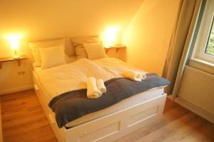 Gallery image of Große Ferienwohnung "Idyll" mit Sauna in Alleinlage in Berge