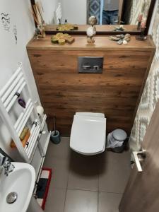 Ένα μπάνιο στο cosy room with terrace +15 φωτογραφίες