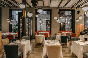 Restauracja lub miejsce do jedzenia w obiekcie Vincci Selección Unuk 5 GL