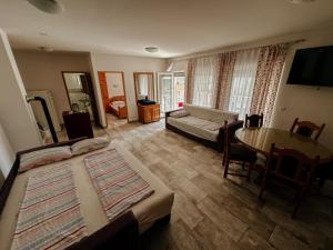 Posteľ alebo postele v izbe v ubytovaní Krk Kornic Apartments