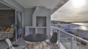 Μπαλκόνι ή βεράντα στο Mossel Bay Ocean View Apartment - De Bakke Terrace