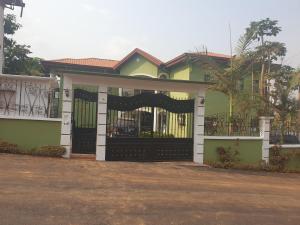 Φωτογραφία από το άλμπουμ του Pn meublés full option σε Γιαουντέ