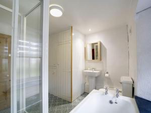 Koupelna v ubytování St Peters Cottage + 18 fotografií